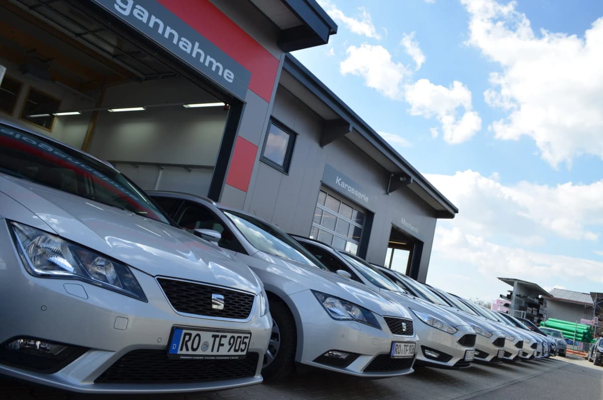 Fahrzeugübergabe nach Qualitätskontrolle